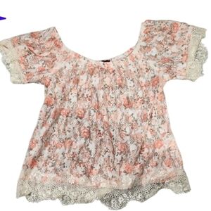 Vintage Peach Cream Jrs Med Floral Lace Women's Top